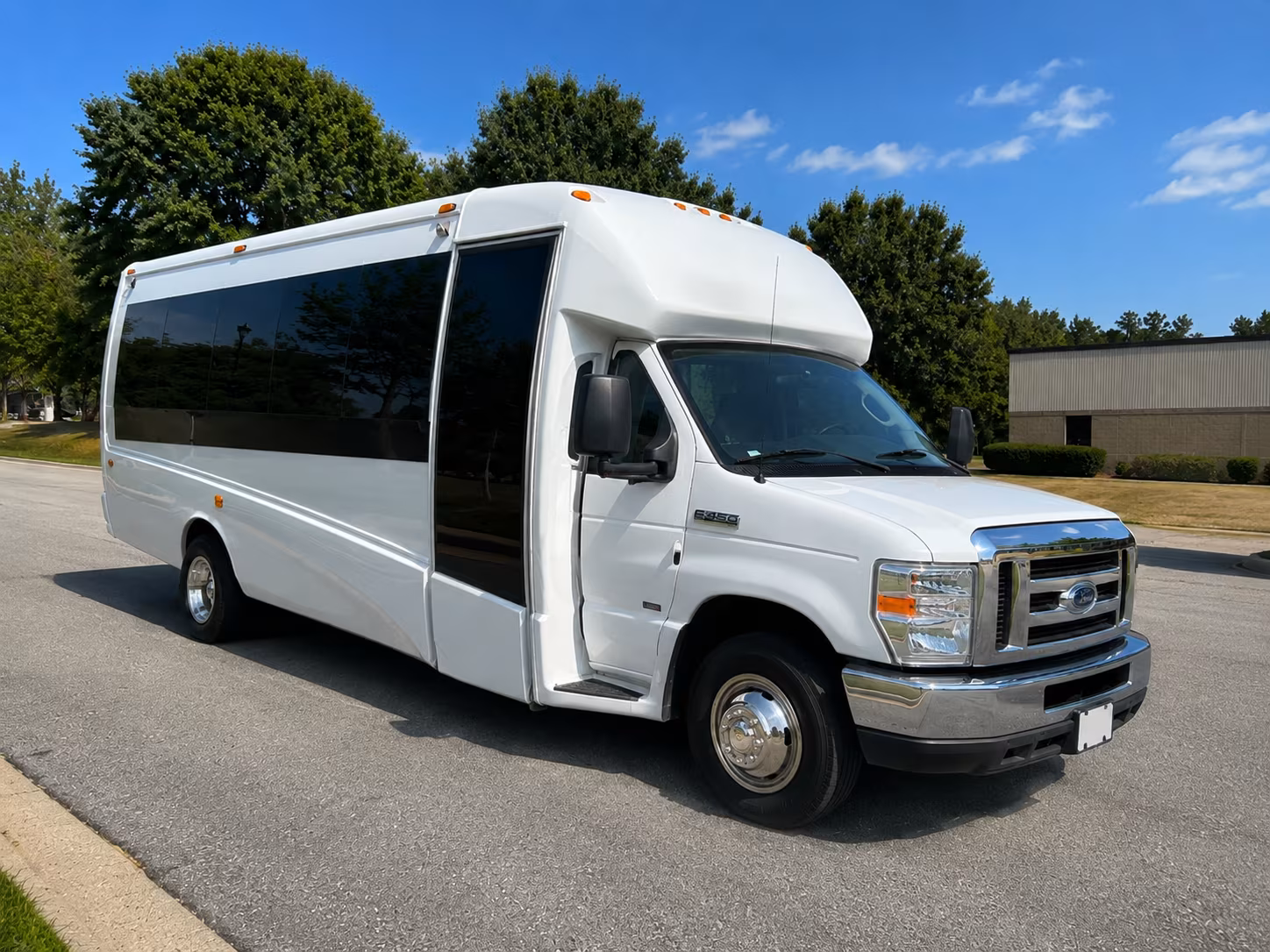 corporate airport transfer buses between rio rancho and abq