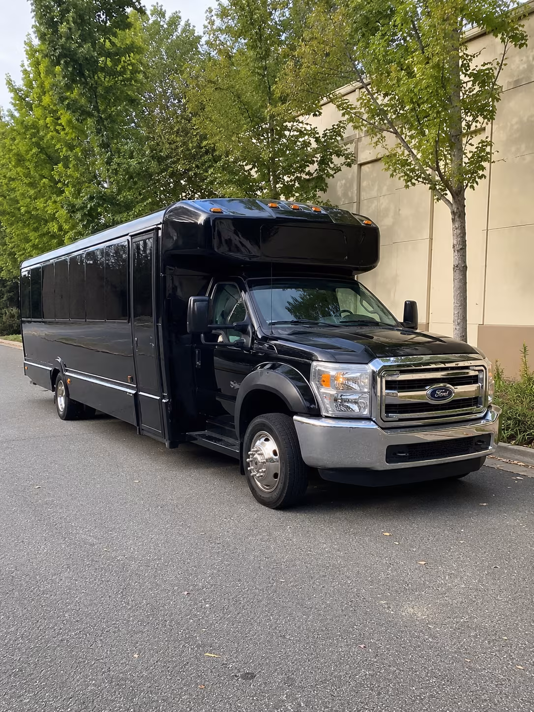party buses for wine tours through the rio grande valley vineyards