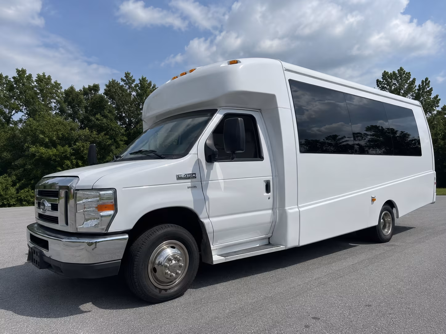 party buses to rio rancho events center concerts and shows