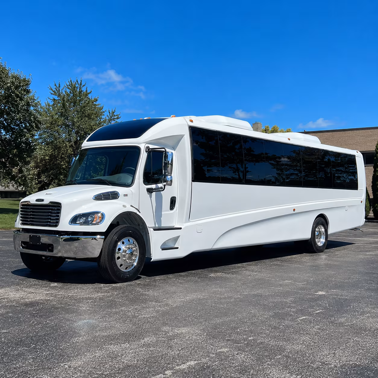 rio rancho 28 passenger minibus
