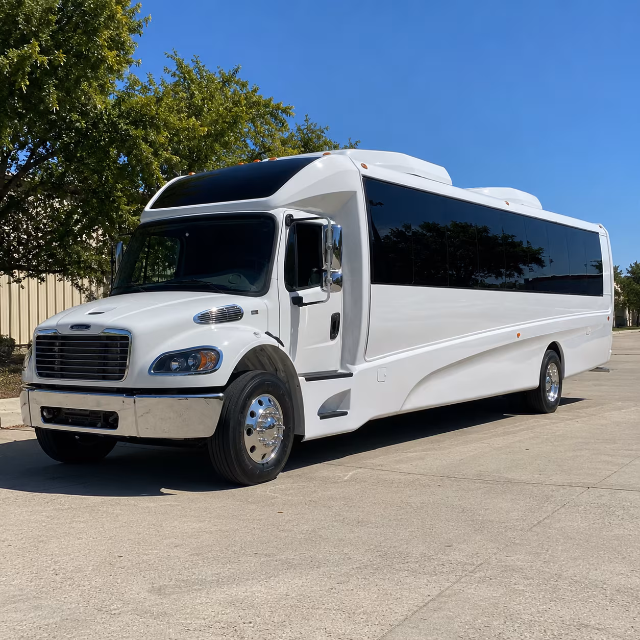 rio rancho 30 passenger minibus