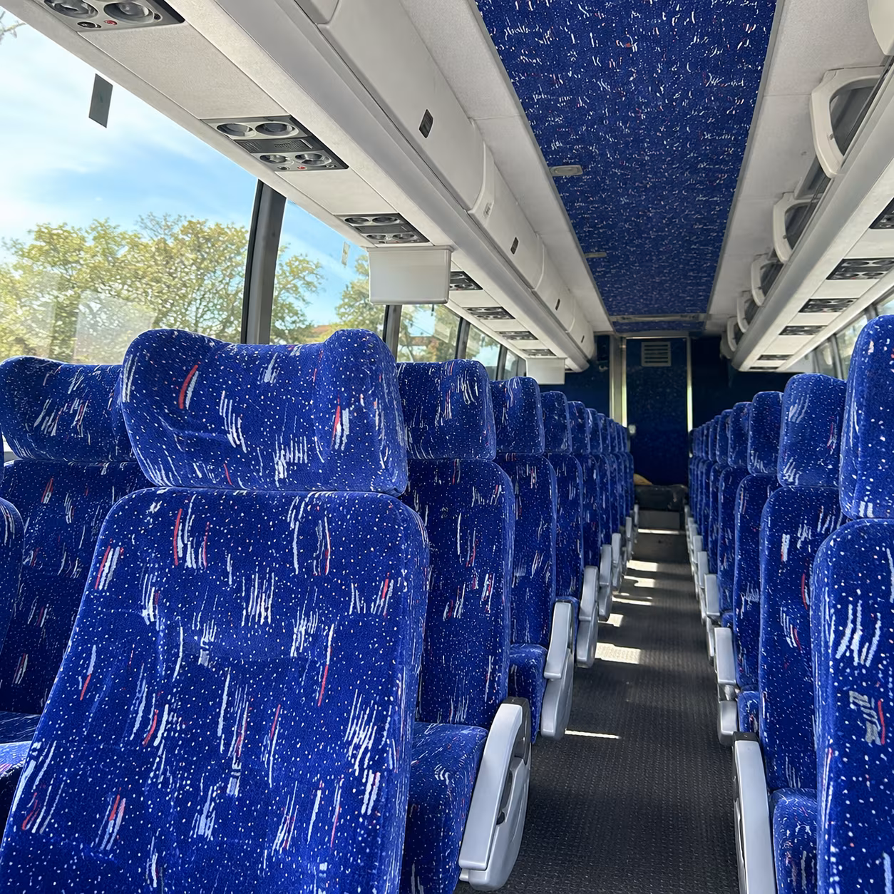 shuttle buses for weekly worship services across rio rancho